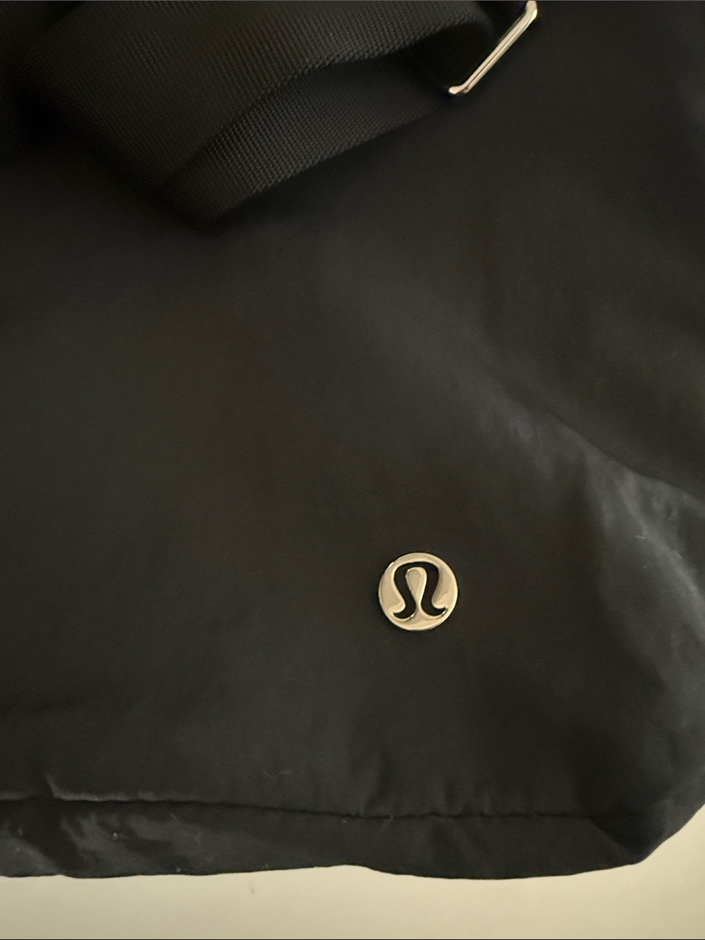 lululemon athletica On My Level Black Tote Bag - Picture 6 of 8